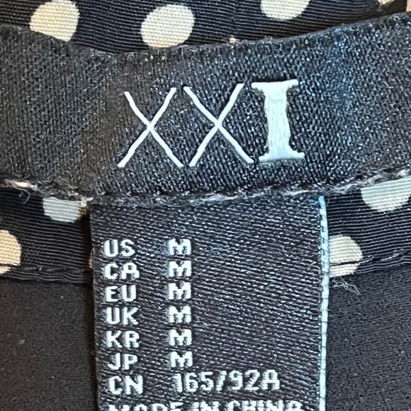 *3/$15* XXI Forever 21 Black Short Sleeve Blouse - Picture 7 of 12